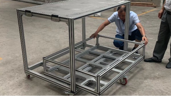 鋁型材移動(dòng)設(shè)備桌 鋁型材移動(dòng)設(shè)備桌